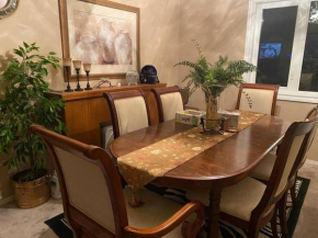 Renovated 4 bedrooms 20 sleeps Shopping Mall
